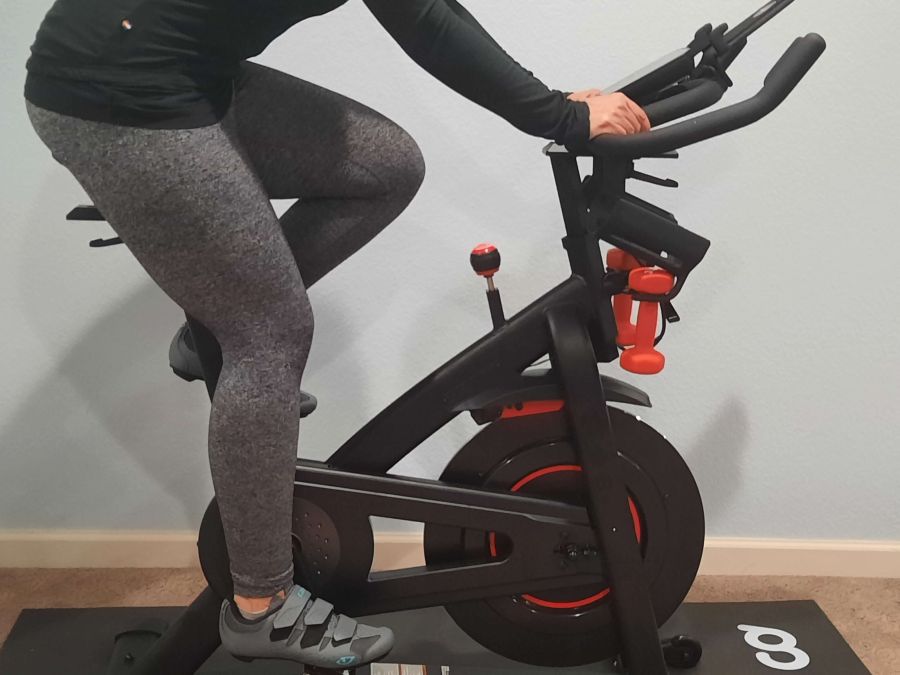 how to adjust spin bike - distance between the saddle and handlebars 2