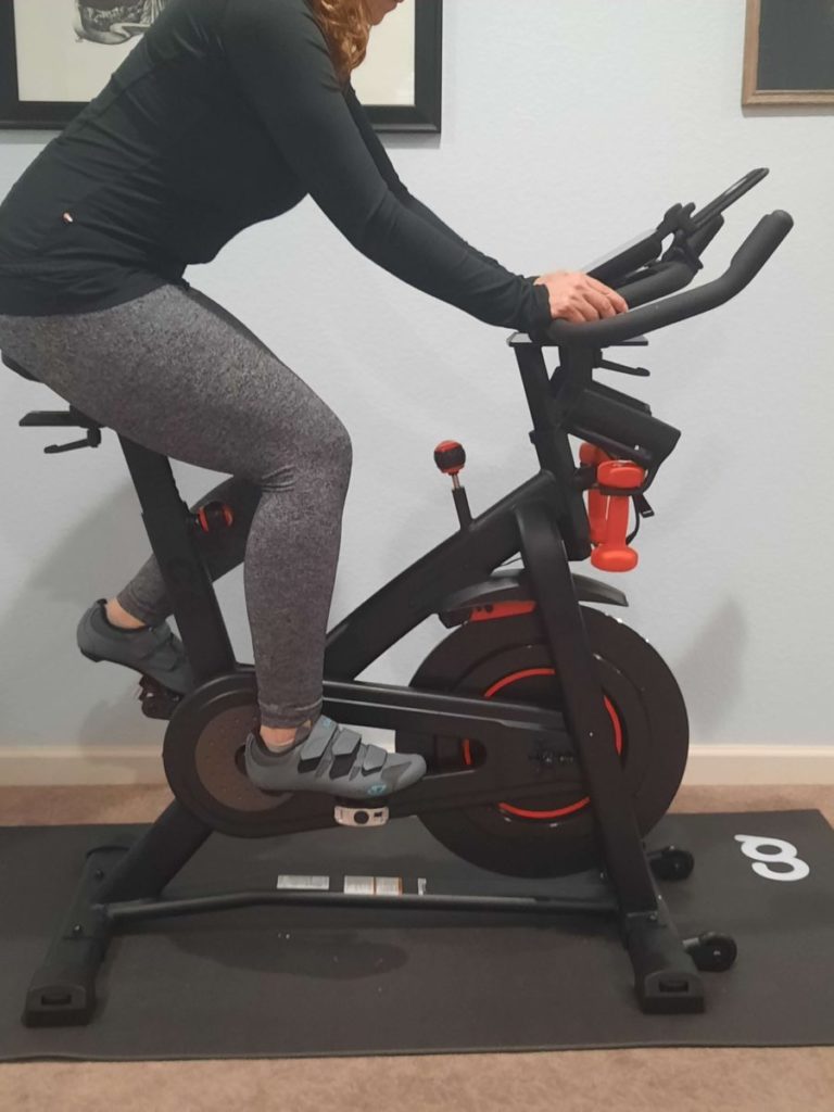 how to adjust spin bike - distance between the saddle and handlebars