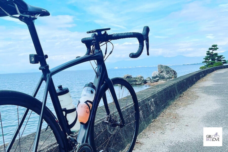long bike ride along the sea