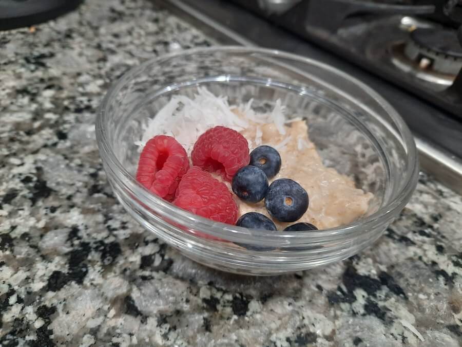 second nature - oatmeal with berries and flax