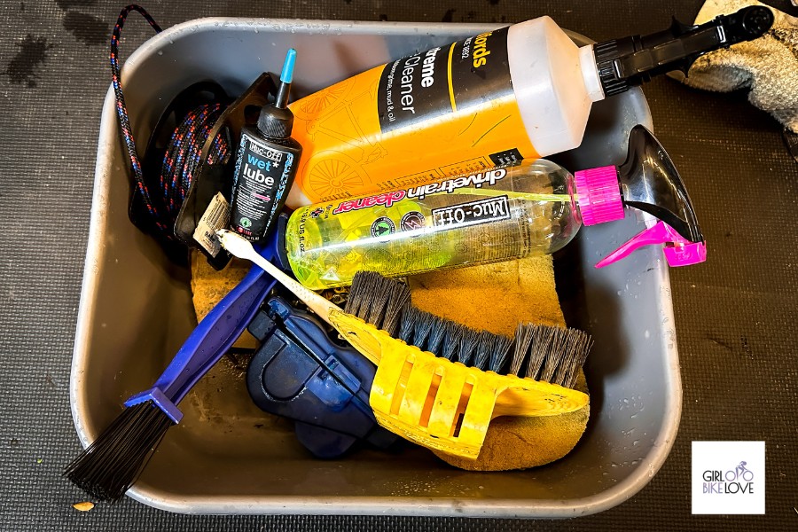 maintenance and cleaning tools